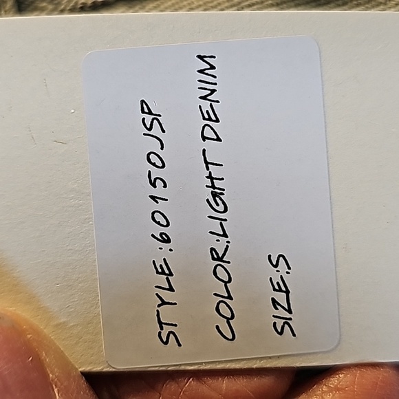 Blue Velvet blue jeans. Flair, high rise.  STARS‎ on butt. Size small.  NWT. - Picture 7 of 10